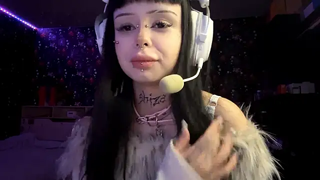 Snapshot of Luna_Sohotti chatting on 02-17-26, 03:09 Luna Sohotti online show from 02-17-26, 03:09