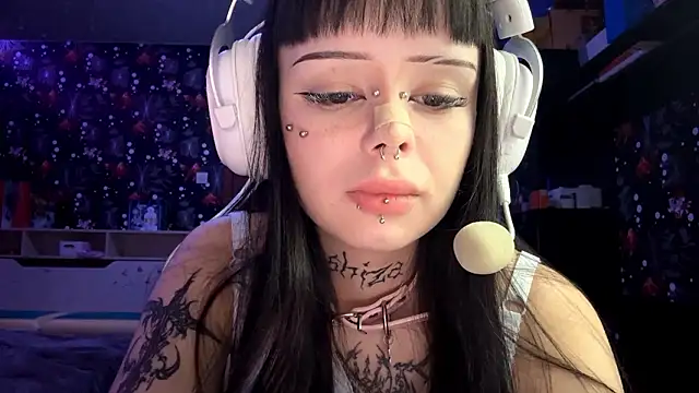 Snapshot of Luna_Sohotti chatting on 02-26-26, 03:12 Luna Sohotti online show from 02-26-26, 03:12