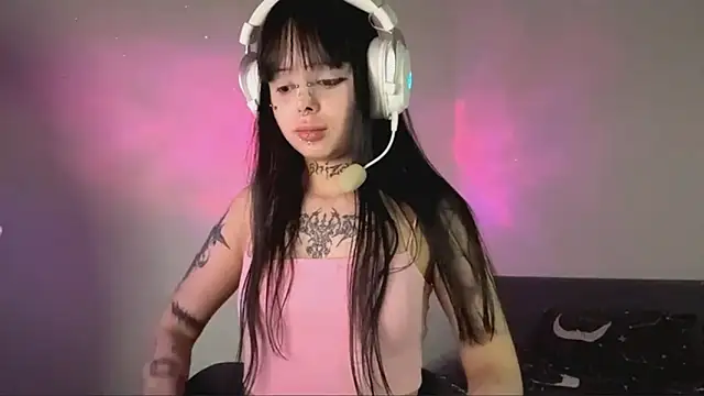 Luna Sohotti online show from 04-02-26, 04:35