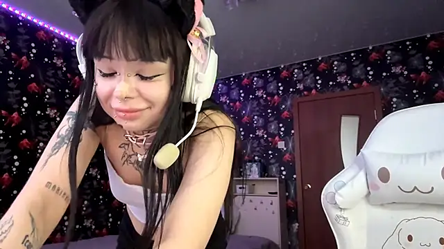 Luna Sohotti online show from 03-22-26, 03:35