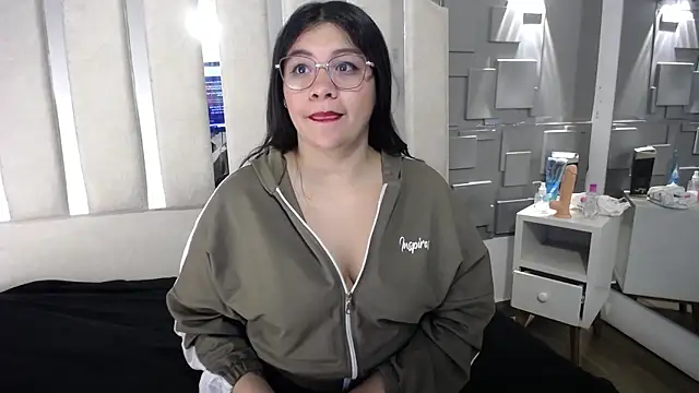 belen green online show from 06-18-26, 11:15