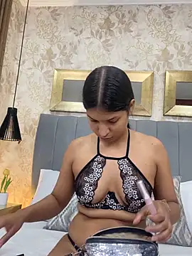 AnnaLoren  online show from 03-07-26, 12:21