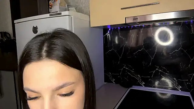 Kosandra k online show from 04-21-26, 08:21