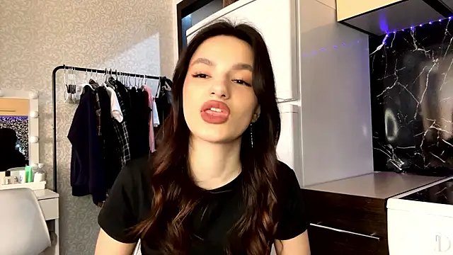 Kosandra k online show from 03-30-26, 07:43