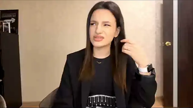 Kosandra k online show from 02-22-26, 04:08