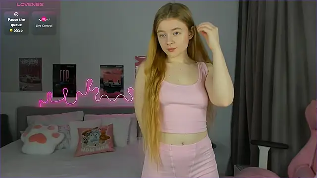 EvaRaee online show from 03-17-26, 04:04