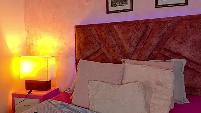 Snapshot of Natasha_otson chatting on 02-26-26, 03:17 Natasha otson online show from 02-26-26, 03:17