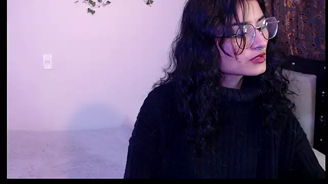 Snapshot of Lili__Clan chatting on 06-05-26, 11:54 Lili Clan online show from 06-05-26, 11:54