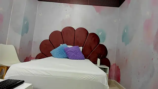 hillary bigbutt online show from 03-15-26, 03:46