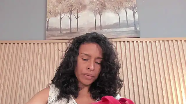 Snapshot of samantha_duart3 chatting on 05-16-26, 12:37 samantha duart3 online show from 05-16-26, 12:37