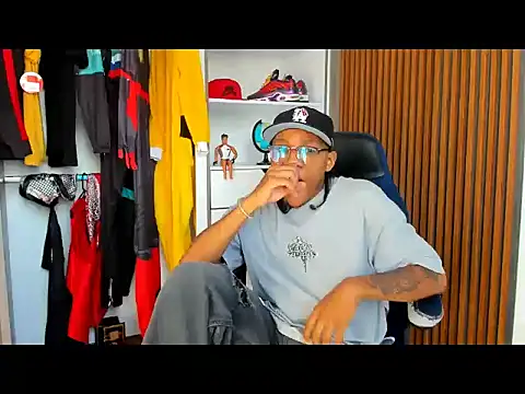 Snapshot of yandi_hot chatting on 02-17-26, 02:03 yandi hot online show from 02-17-26, 02:03