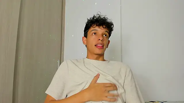 Maxfrost1 online show from 02-26-26, 07:47