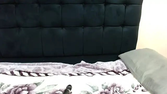 OnionBooty3573 online show from 05-07-26, 08:01