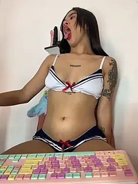 Lily em online show from 04-29-26, 05:30