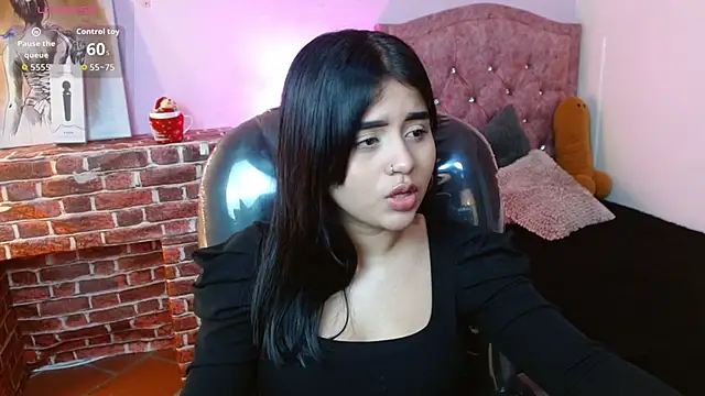 mila quin online show from 03-30-26, 07:59