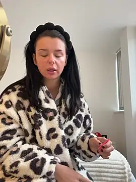 Amberbanxx online show from 03-12-26, 07:34