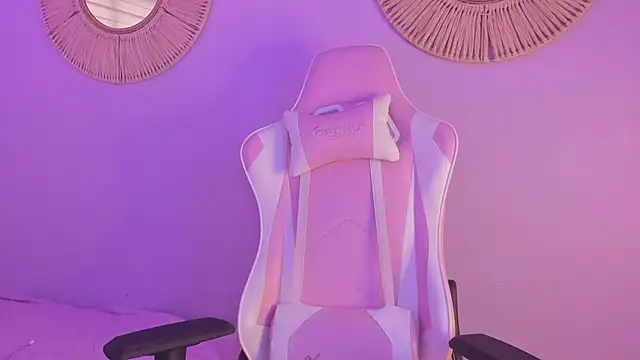 Lummii  online show from 03-04-26, 07:10