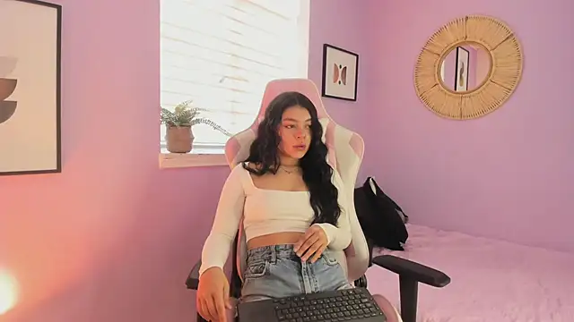 Lummii  online show from 02-27-26, 03:23