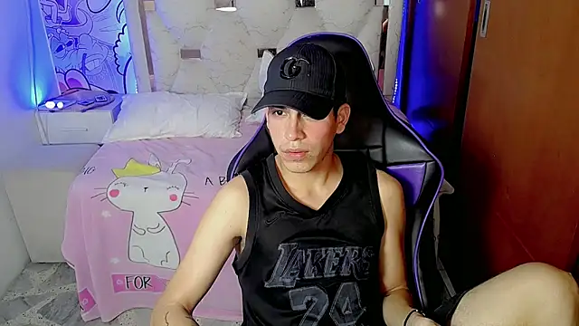 Snapshot of Bby_cash_ chatting on 02-24-26, 08:42 Bby cash online show from 02-24-26, 08:42