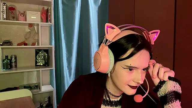 Snapshot of MabelDefina chatting on 02-23-26, 11:00 MabelDefina online show from 02-23-26, 11:00