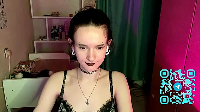 MabelDefina online show from 04-26-26, 11:40