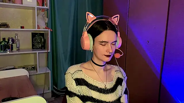 Snapshot of MabelDefina chatting on 03-12-26, 11:03 MabelDefina online show from 03-12-26, 11:03