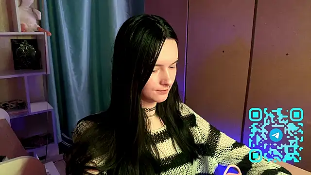 Snapshot of MabelDefina chatting on 04-02-26, 11:06 MabelDefina online show from 04-02-26, 11:06