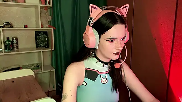 Snapshot of MabelDefina chatting on 03-05-26, 11:07 MabelDefina online show from 03-05-26, 11:07