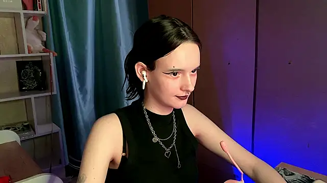 Snapshot of MabelDefina chatting on 03-22-26, 11:12 MabelDefina online show from 03-22-26, 11:12