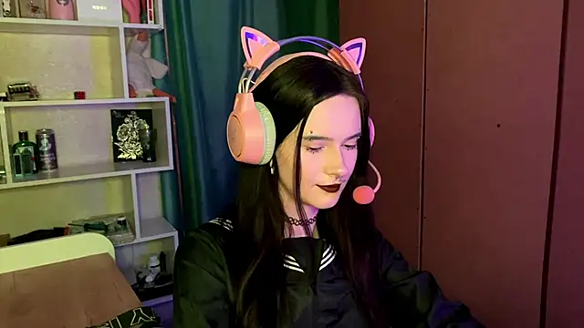 Snapshot of MabelDefina chatting on 02-27-26, 11:10 MabelDefina online show from 02-27-26, 11:10