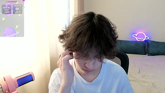  LukaHayes  online show from 04-09-26, 12:33