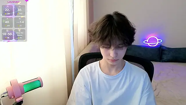  LukaHayes  online show from 04-08-26, 02:18