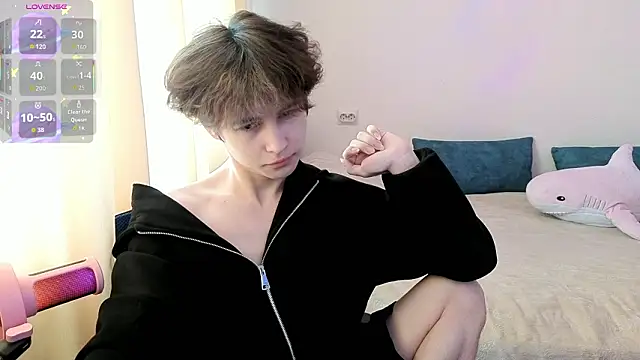 Snapshot of _LukaHayes_ chatting on 02-21-26, 11:01 LukaHayes online show from 02-21-26, 11:01