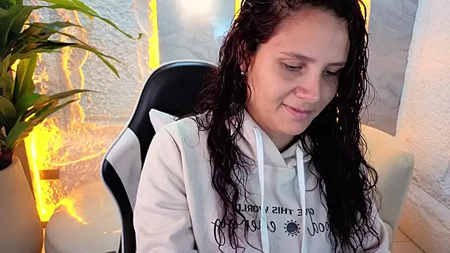Natasha  tp online show from 05-02-26, 07:41