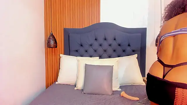 Curly cataleya online show from 03-01-26, 01:00