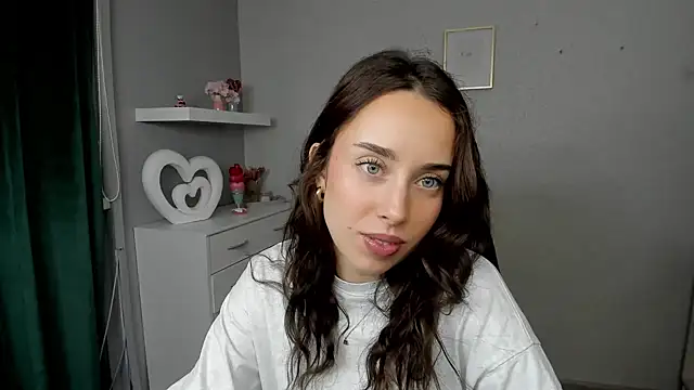 AdeleSolo online show from 05-21-26, 05:38