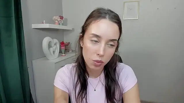 AdeleSolo online show from 05-04-26, 05:33