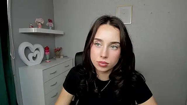 AdeleSolo online show from 06-01-26, 12:38