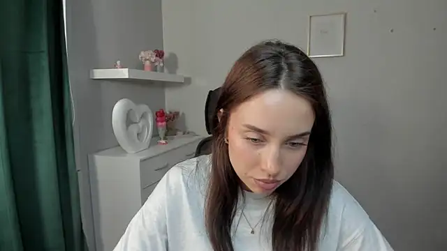 AdeleSolo online show from 04-30-26, 12:45