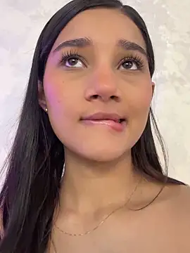 AlessiaVallmont online show from 03-10-26, 12:09