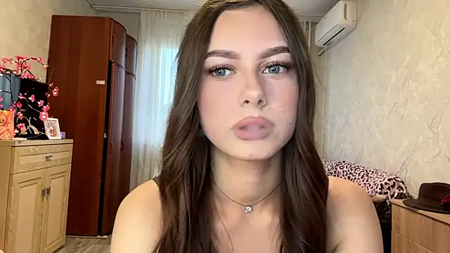 StephaniCute online show from 06-07-26, 04:01