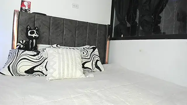 Helldy 666 online show from 04-24-26, 03:30