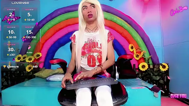 suzume Mendez online show from 03-25-26, 11:20