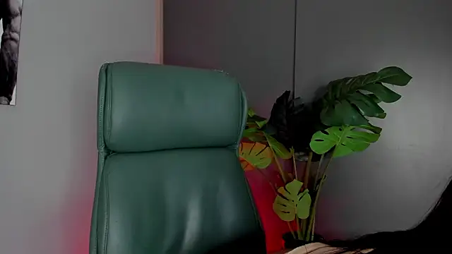 zara leee online show from 03-19-26, 04:01