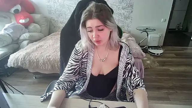 SlankyMic online show from 04-04-26, 09:16