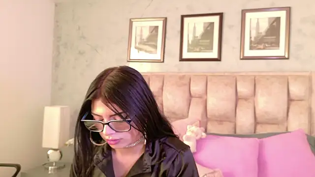 Snapshot of IsabellaRossi chatting on 04-02-26, 04:13 IsabellaRossi online show from 04-02-26, 04:13