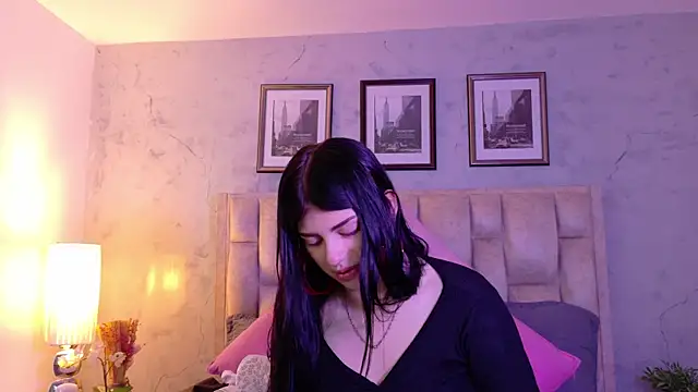 IsabellaRossi online show from 05-14-26, 11:29