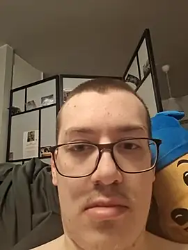 Snapshot of zataeidhagen chatting on 02-18-26, 04:10 zataeidhagen online show from 02-18-26, 04:10