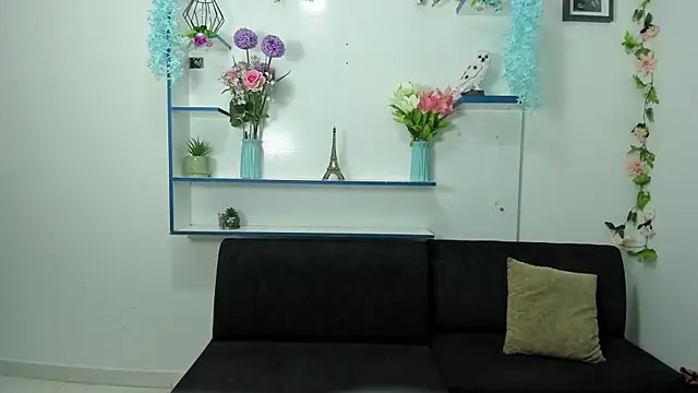 Snapshot of luna_sex_hot_ chatting on 04-29-26, 05:30 luna sex hot online show from 04-29-26, 05:30