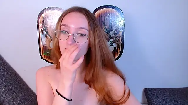 Snapshot of miay_here_ chatting on 05-01-26, 04:45 miay here online show from 05-01-26, 04:45